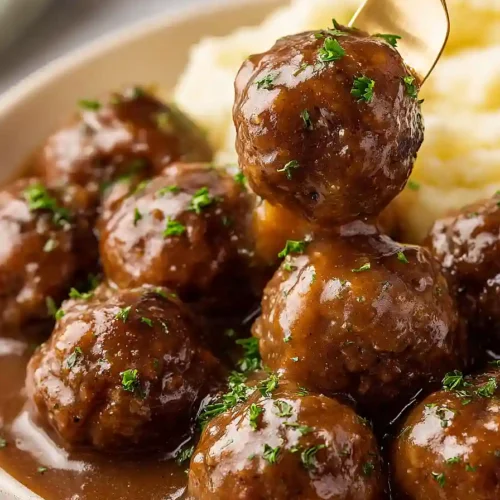 crockpot meatballs and gravy
